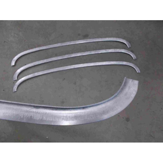 MODANATURA SUPERIORE PARABREZZA FLAMINIA TOURING